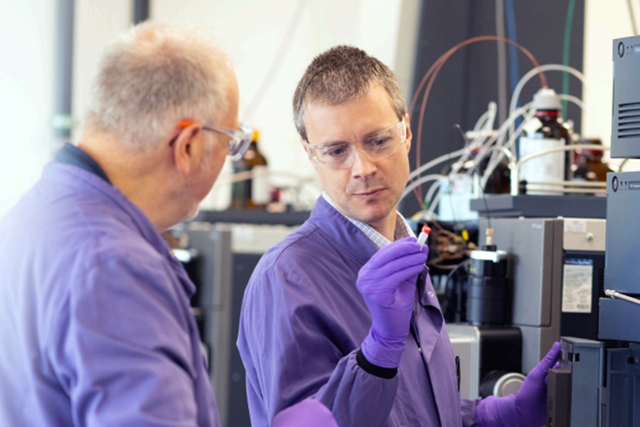 Comprehensive Analytical Services for Biologics & Bioconjugates - Abzena